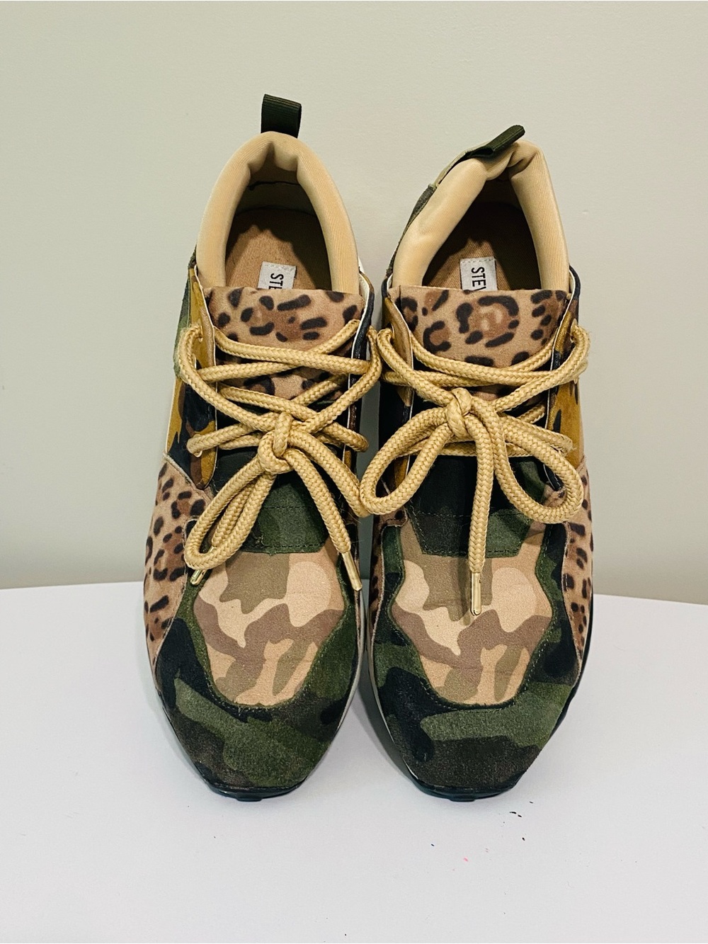 Steve Madden Green Camouflage & Leopard Accent Sneakers-9.5
